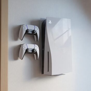 Playstation 5 Vægophæng med Controllers